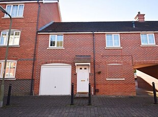 Flat to rent in De Port Gardens, Chineham, Basingstoke RG24