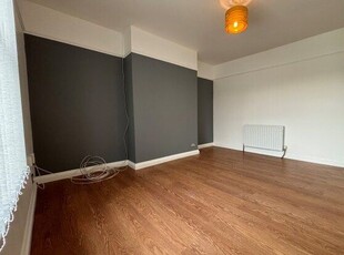 Flat to rent in Forest Road, Torquay TQ1