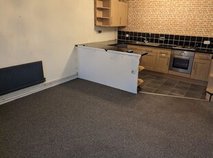 Flat to rent in Seagrave Close, Coalville LE67