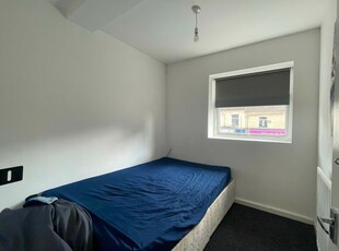Flat to rent in Shields Road, Newcastle Upon Tyne NE6