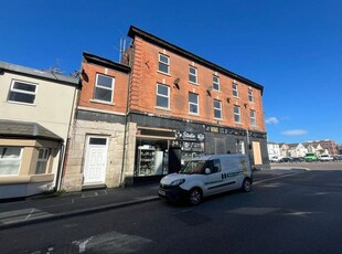 Flat to rent in South King Street, Blackpool, Lancashire FY1