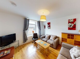 Flat to rent in St. Peter Street, Old Aberdeen, Aberdeen AB24