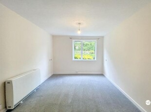 Flat to rent in Trevarthian Road, St Austell PL25
