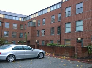 Ground floor studio flat for rent in Halifax Place, Nottingham, Nottinghamshire, NG1