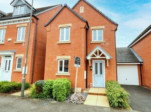 Link-detached house to rent in Manor House Court, Chesterfield, Derbyshire S41