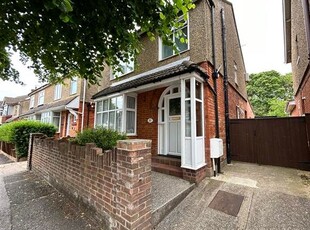 Property to rent in Leon Avenue, Bletchley, Milton Keynes MK2
