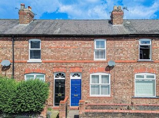 Terraced house to rent in Leonard Street, Stockton Heath, Warrington WA4