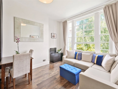 Cliff Court, Ciff Road, NW1 2 bedroom flat/apartment in Ciff Road