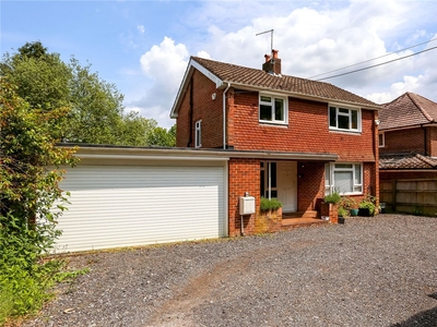 Godwin Close, Winchester, Hampshire, SO22 3 bedroom house in Winchester