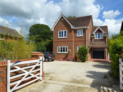 Hyde End Road, Shinfield, Reading, Berkshire, RG2 5 bedroom house in Shinfield