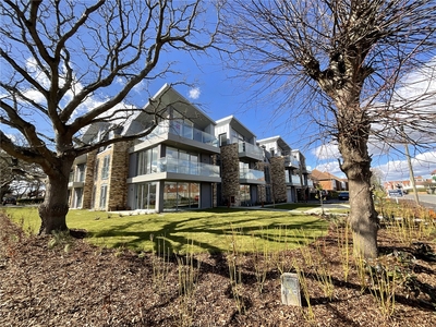 Newtown House, Waterford Road, Highcliffe-On-Sea, Dorset, BH23 2 bedroom flat/apartment in Waterford Road