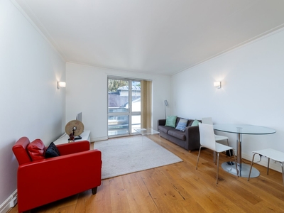 Point Pleasant, London, SW18 1 bedroom flat/apartment in London
