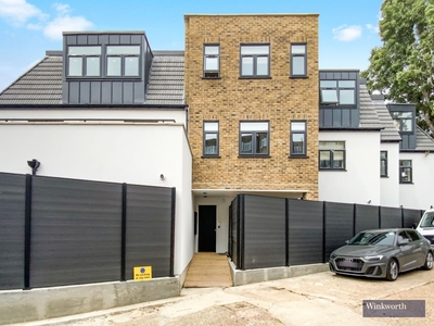Remias Road, London, NW4 2 bedroom flat/apartment in London