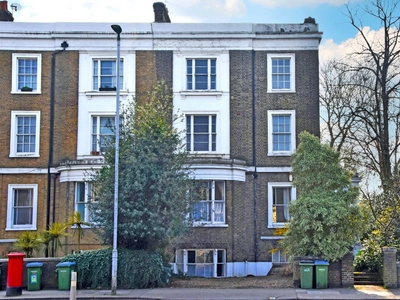 Shooters Hill Road, Blackheath, London, SE3 4 bedroom flat/apartment