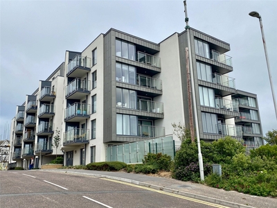 West Coast, Beacon Road, West Cliff, BH2 2 bedroom flat/apartment in Beacon Road