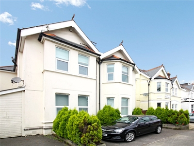 Westbourne Park Road, Alum Chine, Dorset, BH4 3 bedroom flat/apartment in Alum Chine