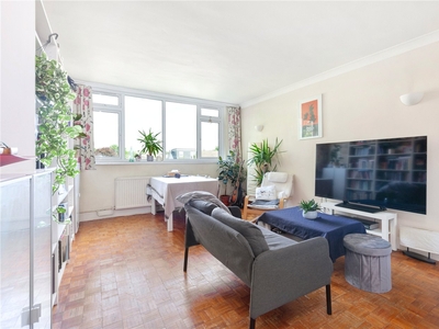 White Court, 200 West Hill, Putney, SW15 2 bedroom flat/apartment in 200 West Hill