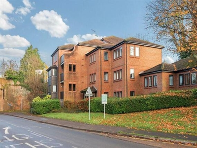 1 Bedroom Apartment For Sale In East Horsley