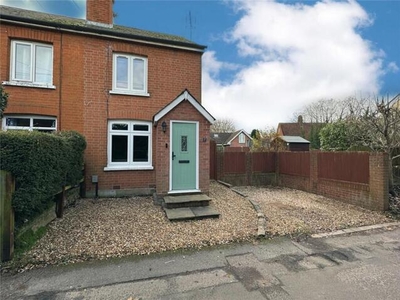 2 Bedroom End Of Terrace House For Sale In Farnborough, Hampshire