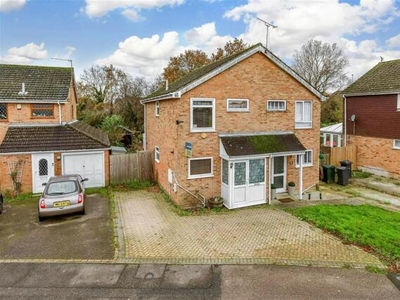 2 Bedroom Semi-detached House For Sale In Ashford