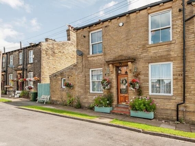 3 Bedroom End Of Terrace House For Sale In Bradford