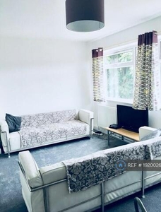 3 Bedroom Flat For Rent In Bognor Regis
