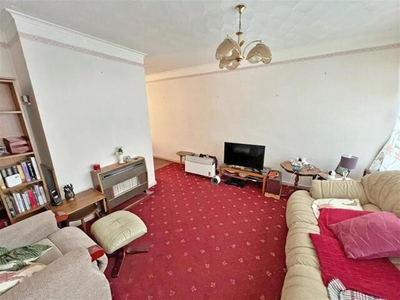3 Bedroom Link Detached House For Sale In Longfield