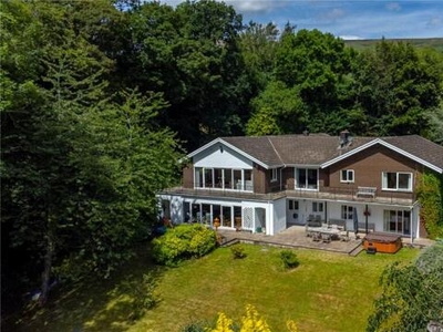 6 Bedroom Detached House For Sale In Crickhowell, Powys