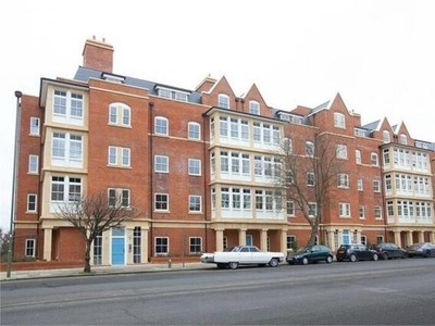 1 Bedroom Flat For Rent In 931 High Road, North Finchley