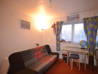 1 Bedroom Flat For Rent In Tulse Hill, London