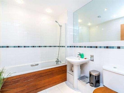 2 bed flat for sale in Sirocco,
SO14, Southampton
