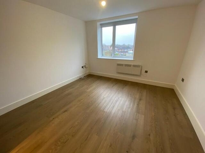 2 Bedroom Apartment For Rent In Cheadle, Greater Manchester