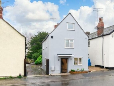 2 Bedroom Detached House For Sale In Kingswood, Wotton-under-edge