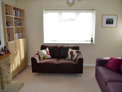 2 Bedroom Flat For Rent In Earley, Reading