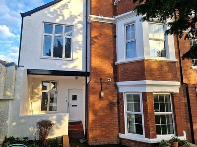 2 Bedroom Maisonette For Sale In Exmouth