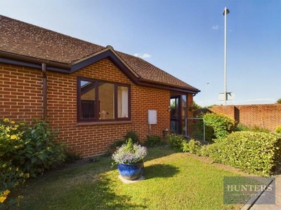 2 Bedroom Semi-detached Bungalow For Sale In Up Hatherley