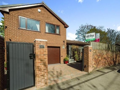 3 Bedroom Detached House For Sale In South Kirkby