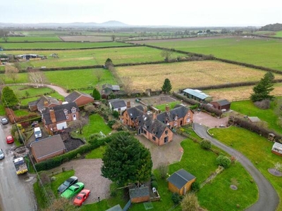 3 Bedroom End Of Terrace House For Sale In Newport, Shropshire