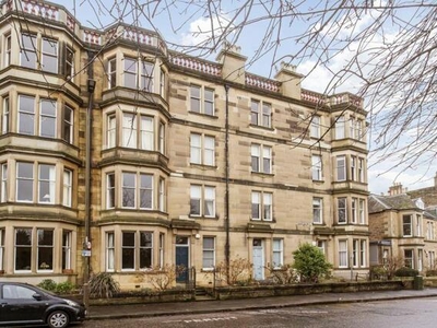 3 Bedroom Flat For Sale In Merchiston Crescent, Edinburgh