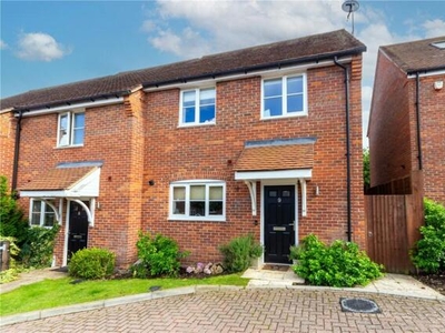 3 Bedroom Semi-detached House For Sale In Markyate, St. Albans