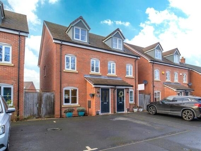 3 Bedroom Semi-detached House For Sale In Whitnash