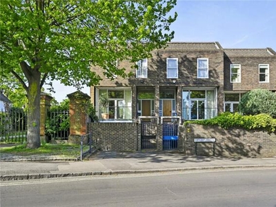 3 Bedroom Terraced House For Sale In Richmond
