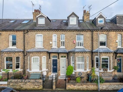 3 Bedroom Terraced House For Sale In South Bank, York