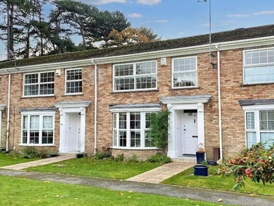 3 Bedroom Town House For Sale In Whitecliff, Poole