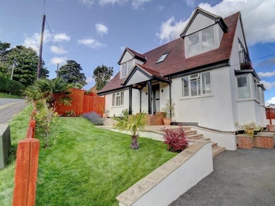 4 Bedroom Bungalow For Sale In High Wycombe, Buckinghamshire