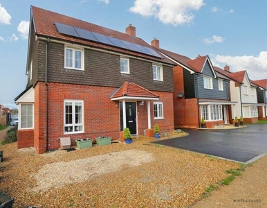 4 Bedroom Detached House For Sale In Botley