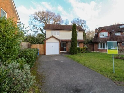 4 Bedroom Detached House For Sale In Church Crookham, Fleet