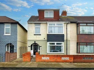 4 Bedroom End Of Terrace House For Sale In Portsmouth