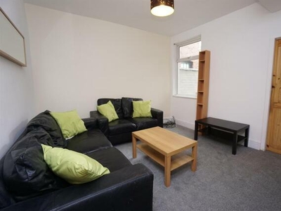 4 Bedroom Terraced House For Rent In City Centre
