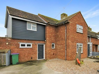 5 Bedroom Semi-detached House For Sale In Dymchurch
